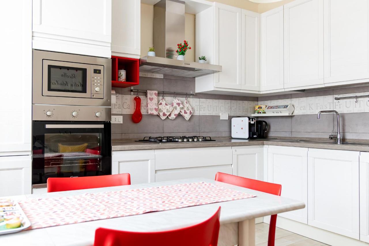 Myro'S House Apartment Специя Екстериор снимка